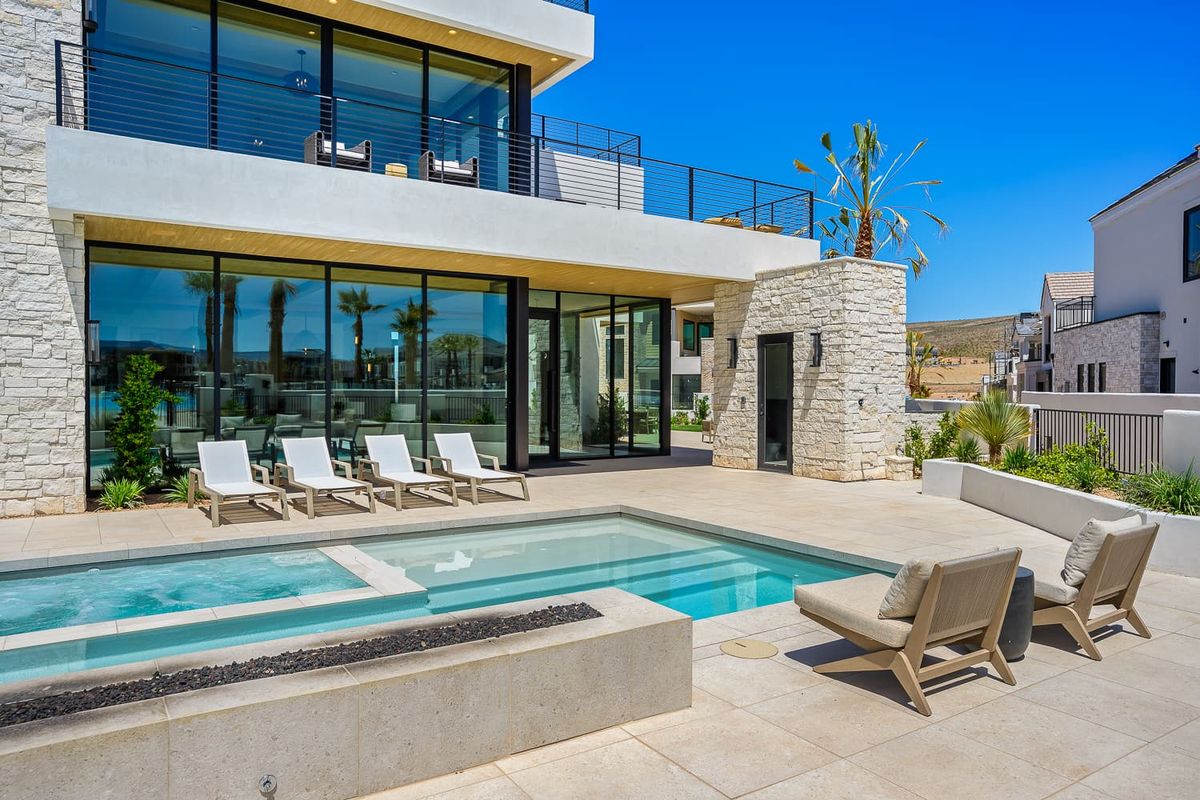 Pool and Lounge Area