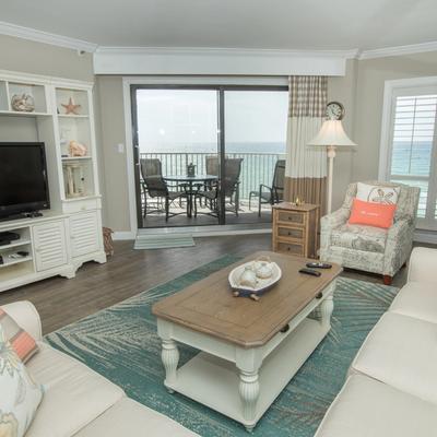 Inlet Reef 605 Condo Rental Living Room