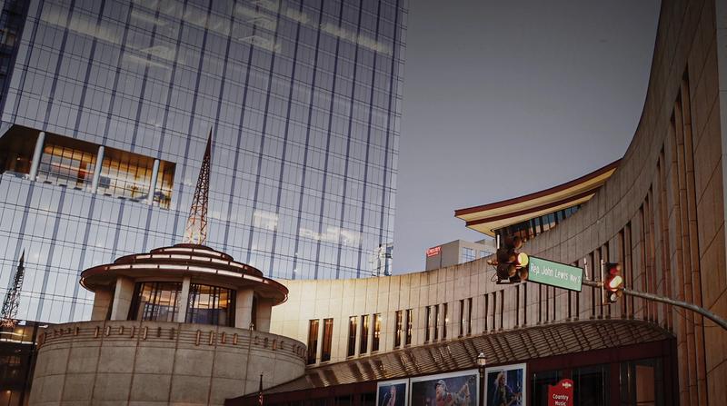 Paint the Town at These Incredible Art and Music Destinations 