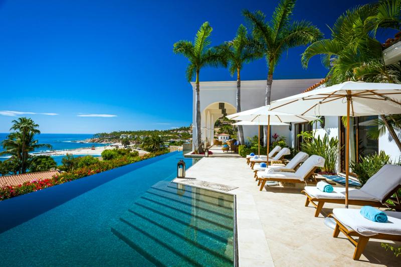 Ultimate 5BR Luxury in the Heart of Palmilla Norte - Image 1