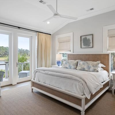 Primary bedroom in a Kiawah Island vacation rental.