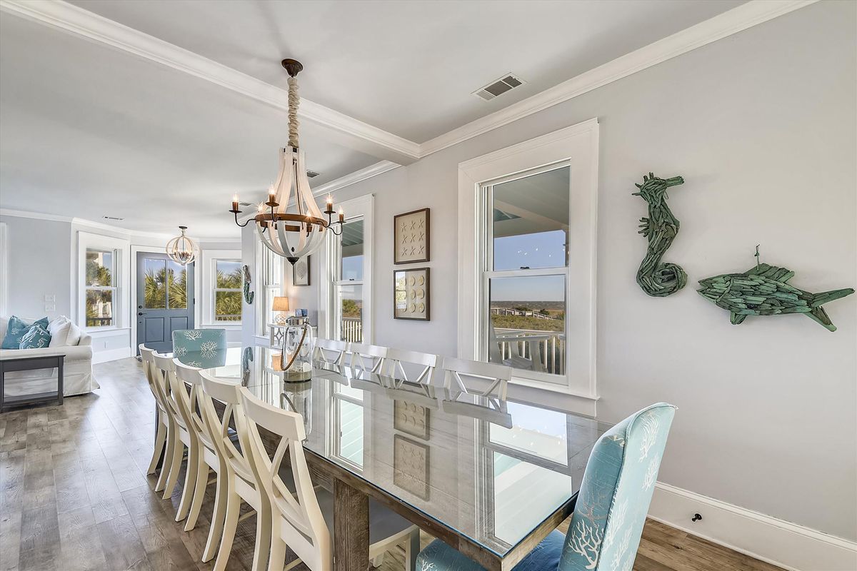 Dining room in a Tybee Island vacation rental.