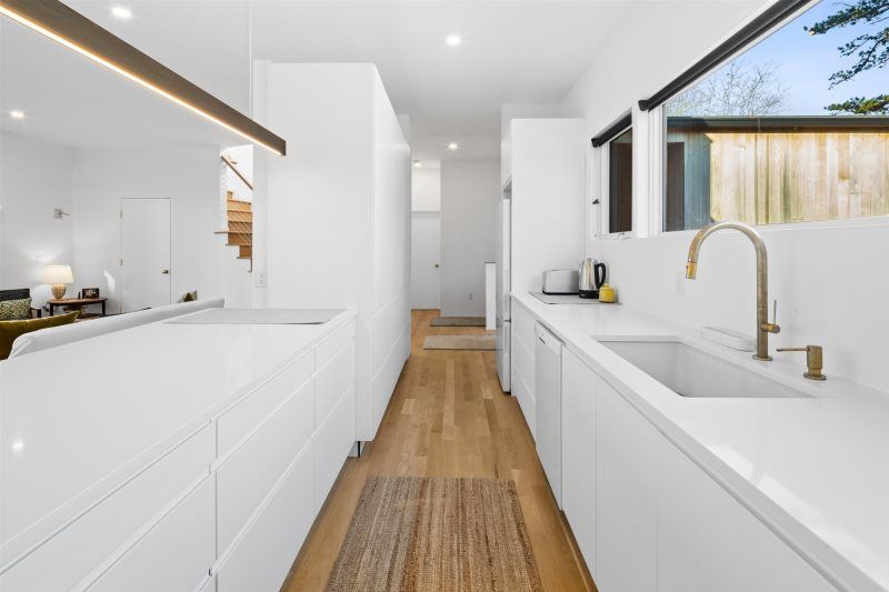 Black Fish Creek Lookout - Image 3