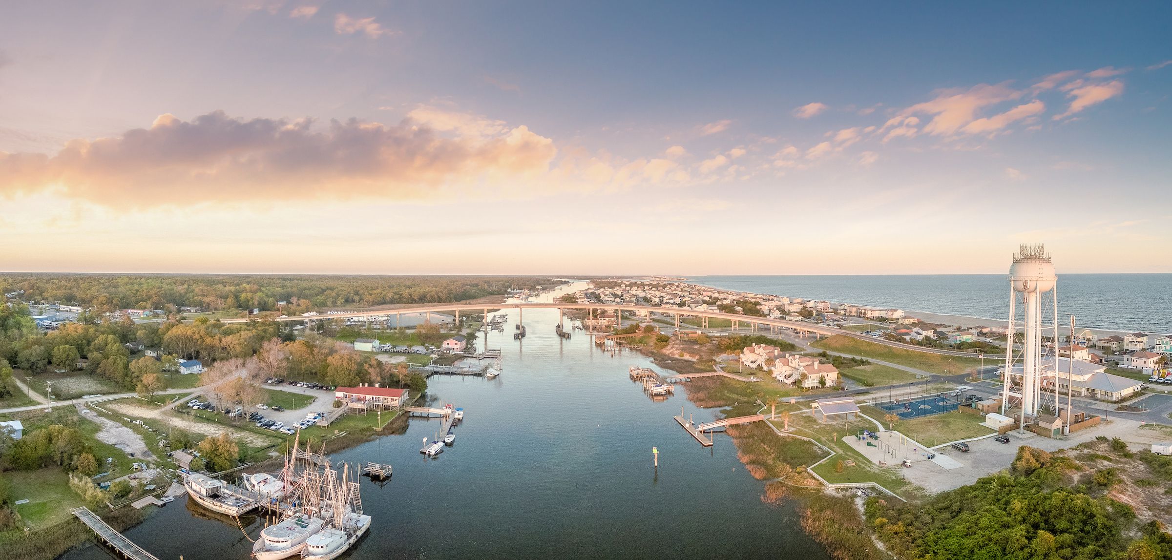 Holden Beach Escape: Oceanfront Vacation Rentals That Define Coastal Bliss