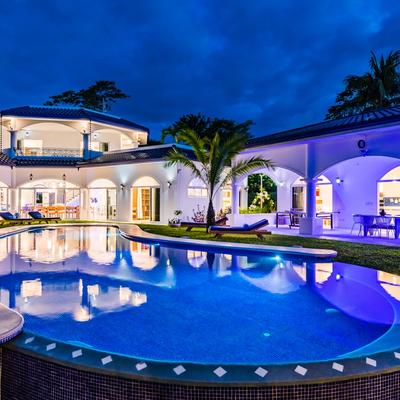 Exterior view of Villa Estrella Azul.