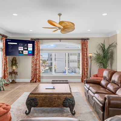 Living room in Palmetto Sunset.