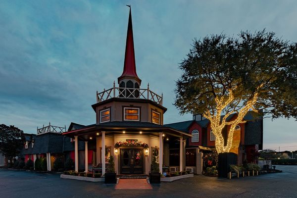 Fresh Fare and Delicious Drinks in Myrtle Beach: The Best Restaurants in Myrtle Beach 