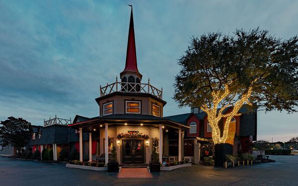 Fresh Fare and Delicious Drinks in Myrtle Beach: The Best Restaurants in Myrtle Beach 