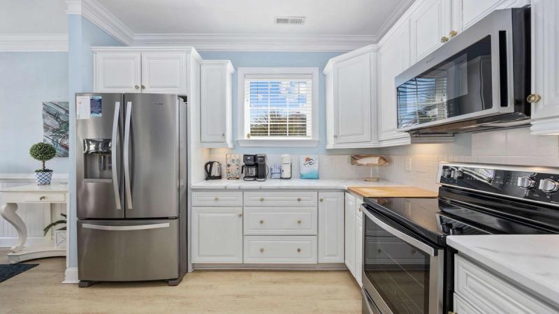 Saltwater & Sunsets - Image 3