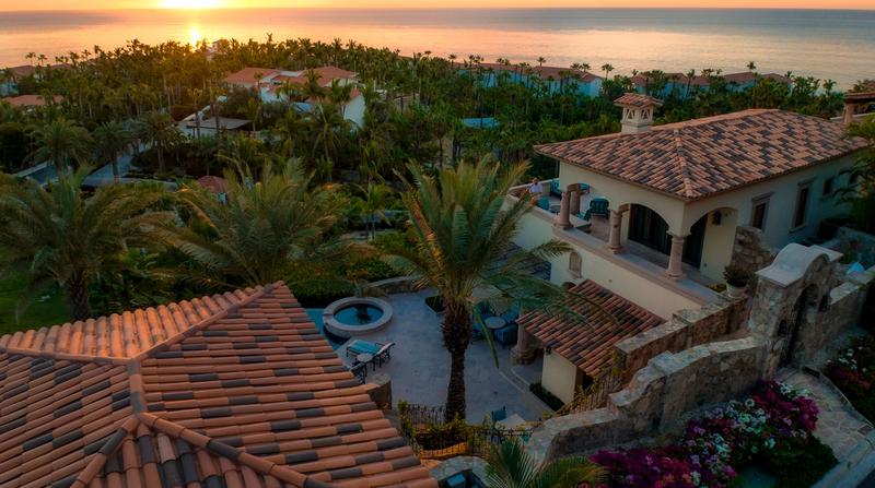 9 Breathtaking Los Cabos Vacation Rentals and Villas