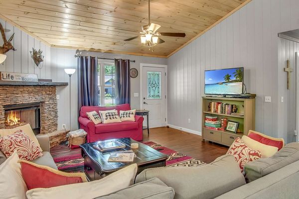 Highlands Haven at Heath Edwards in Highlands