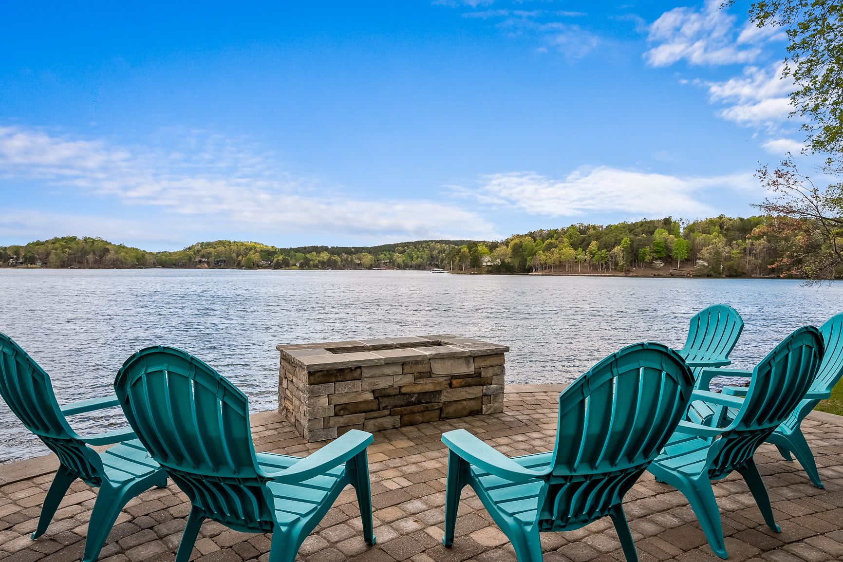 Paradise Point in Clemson Lake Keowee And Lake Hartwell