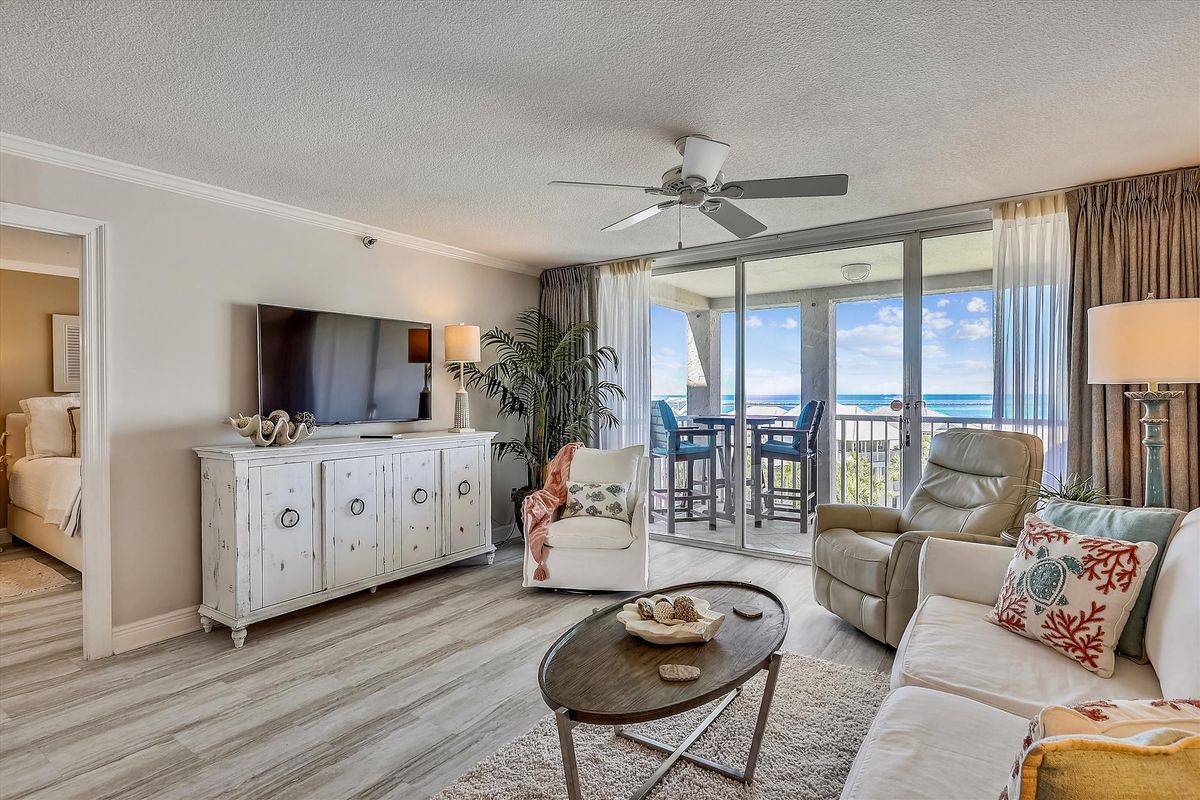 Magnolia House Destin Rental Living Room