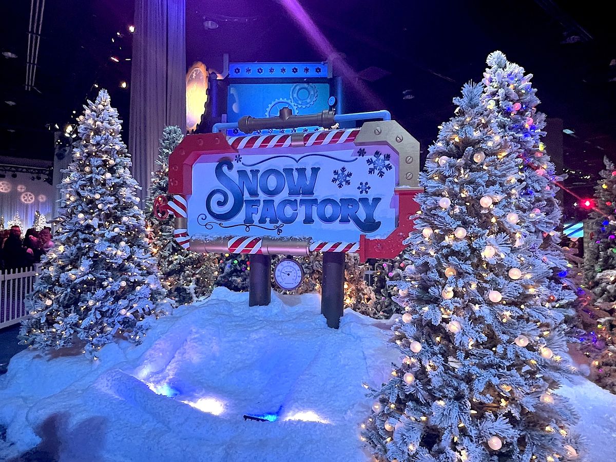 Snow Factory Sign at Gaylord Palms Ice Orlando Holiday Activity