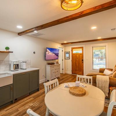 Open living space in this Dahlonega, GA cottage rental.