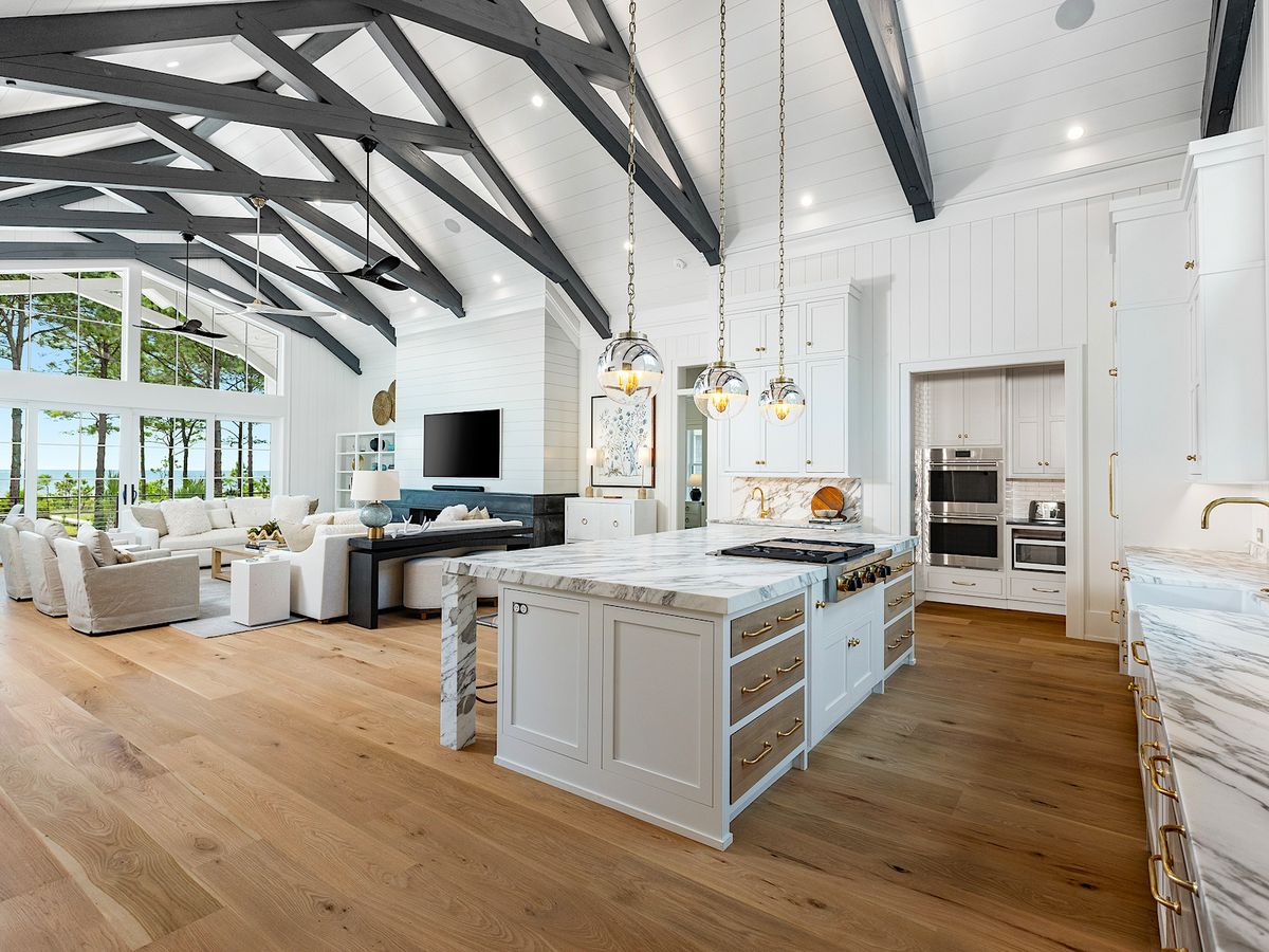 Beautiful White and Gold Kitchen in Luxury Hilton Head Island Vacation Rental