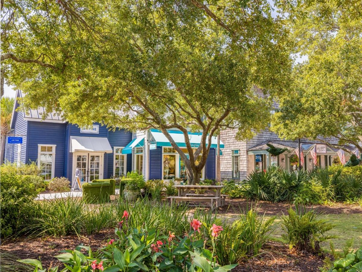View of Shops in Freshfields Village on Kiawah Island