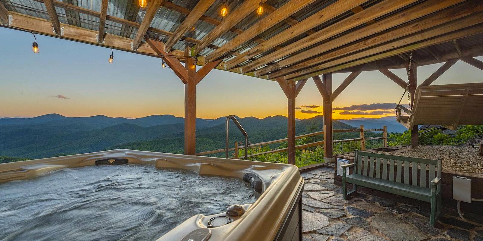 Luxury Vacation Rental Hot Tubs With Breathtaking Views