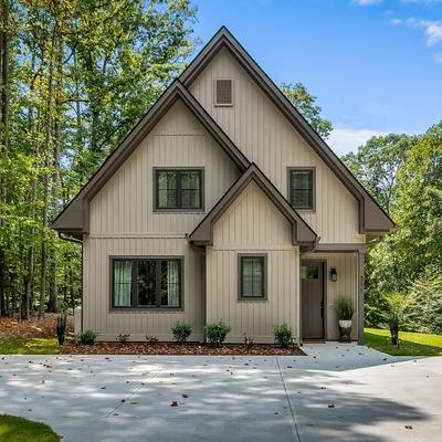 Exterior of Clemson Cove on Lake Hartwell.