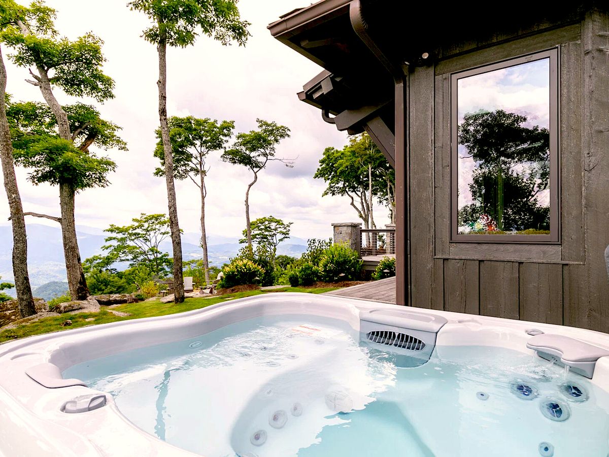 180 Degree Mountain views From Hot Tub At A Luxury Boone, NC Vacation Rental