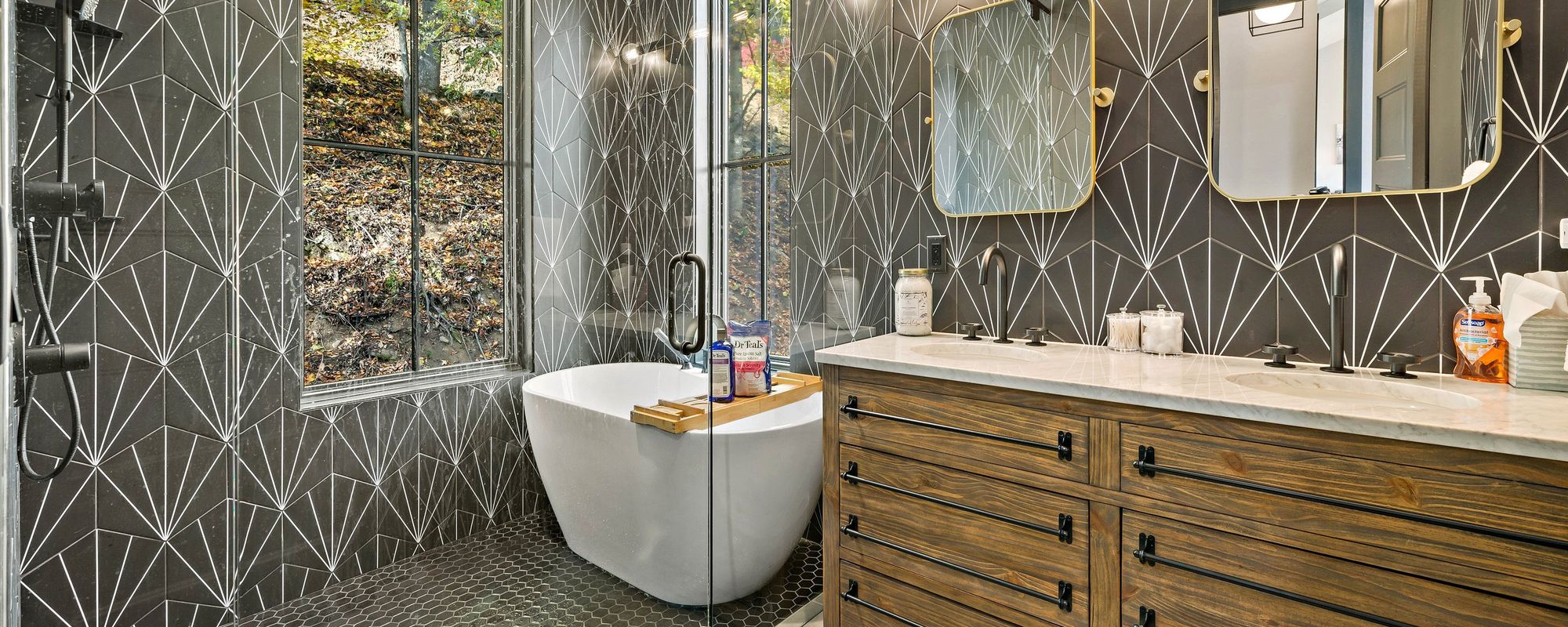 Modern vacation rental bathroom