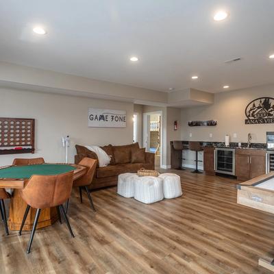 Game room in Ana's View.