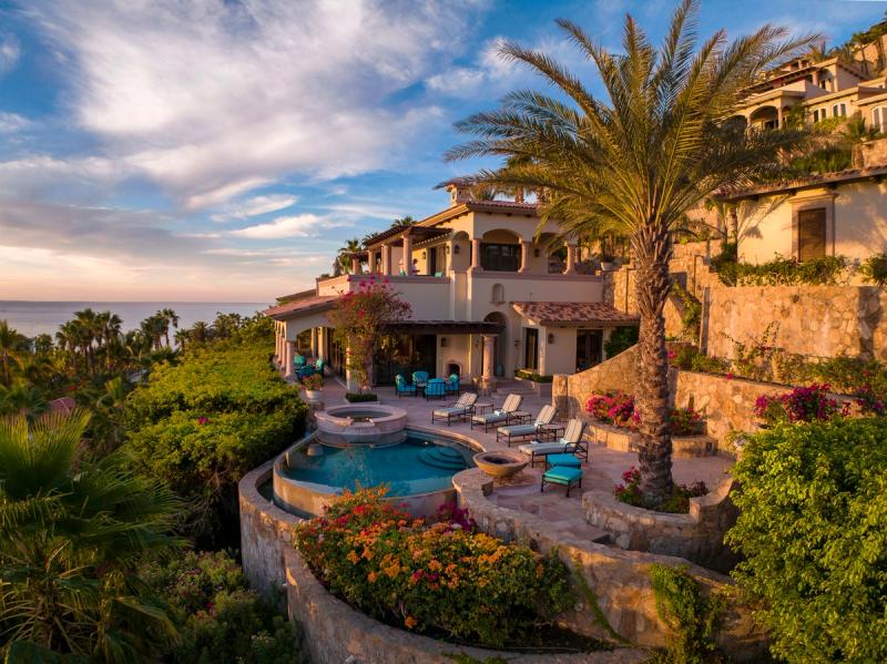 Palmilla Lux - Image 1