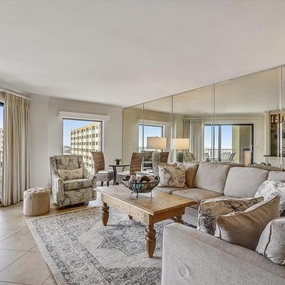 Destin Condo Rental Living Room