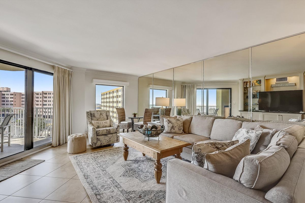 Destin Condo Rental Living Room