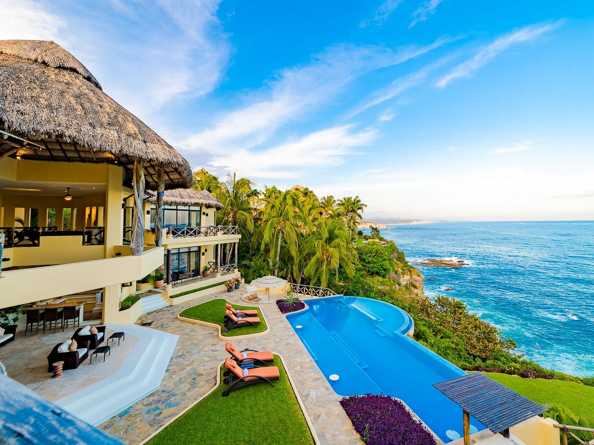 With multiple levels, sleek architecture, and a dreamy ocean-view pool, this villa brings indoor-outdoor living to life. Enjoy full privacy, modern luxury, and plenty of space to unwind.