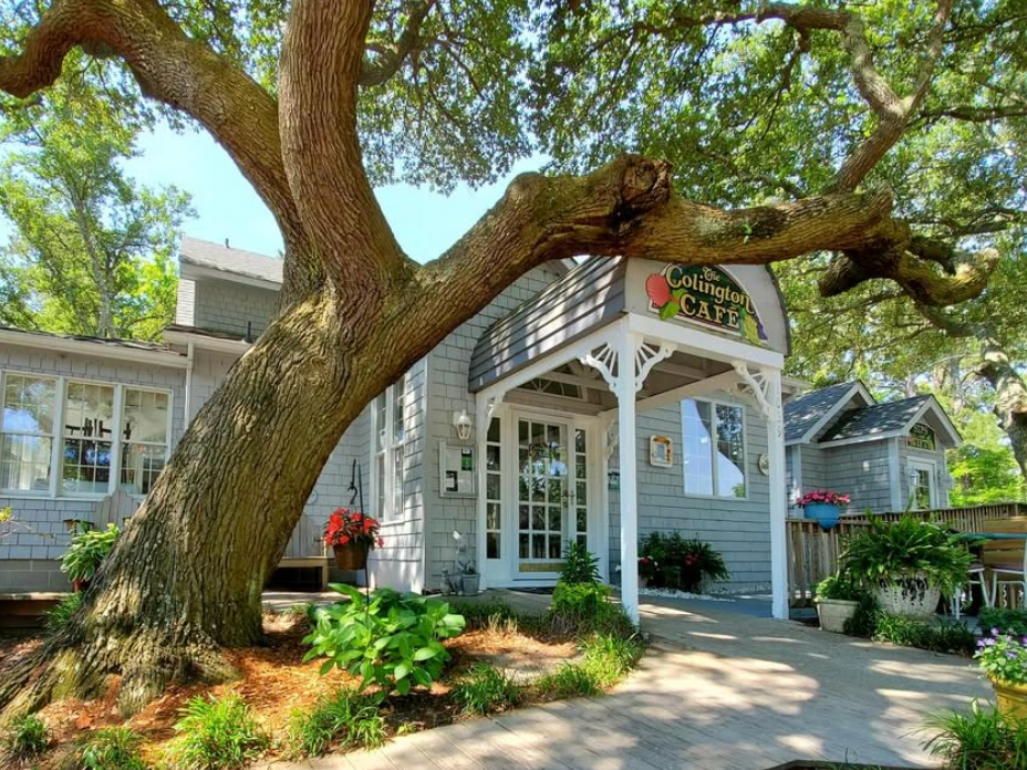 exterior of cafe in outer banks