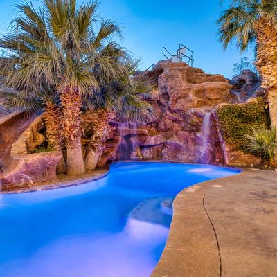 Private pool at Mollie's Landing.