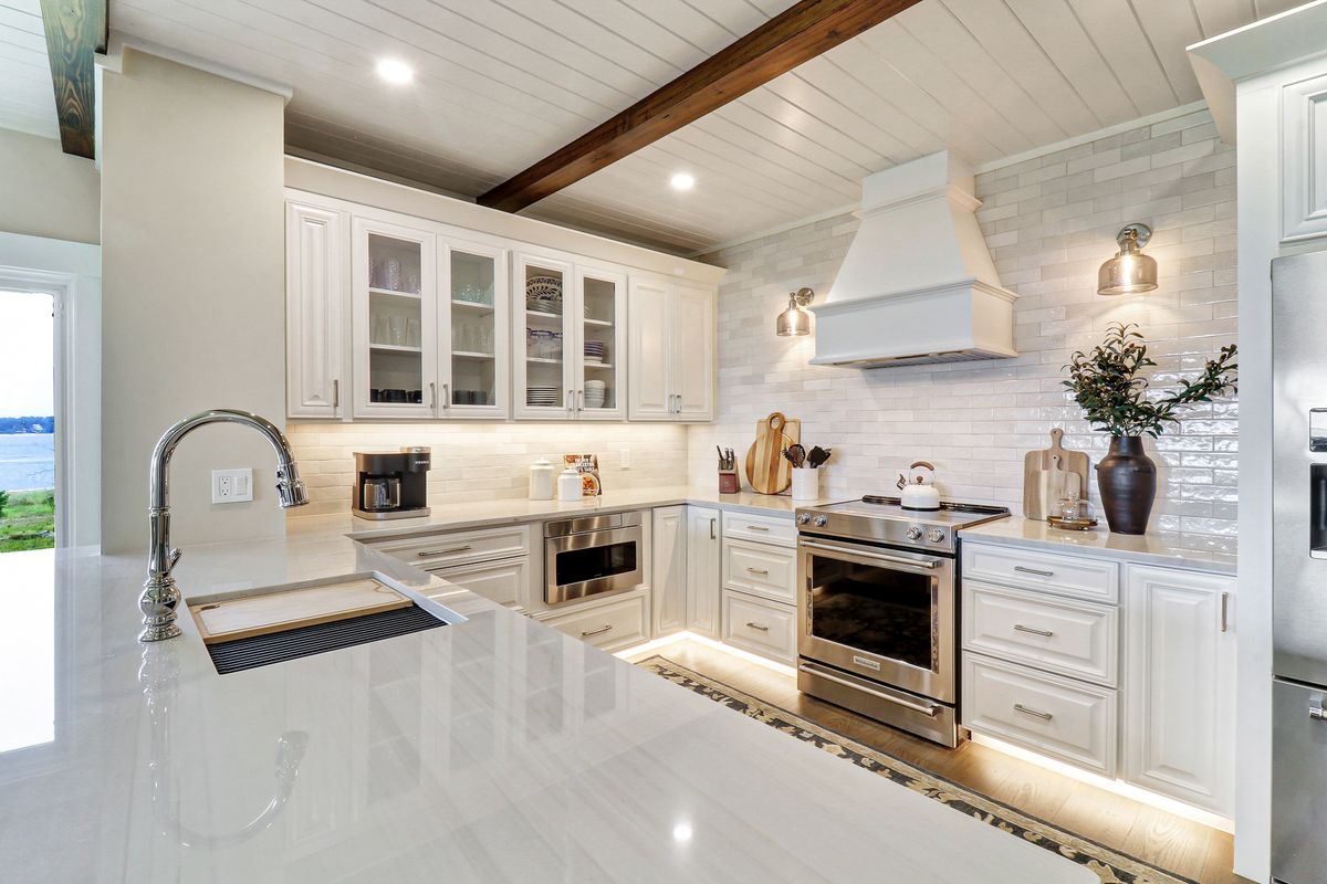 Kitchen in a Hilton Head Island vacation rental.