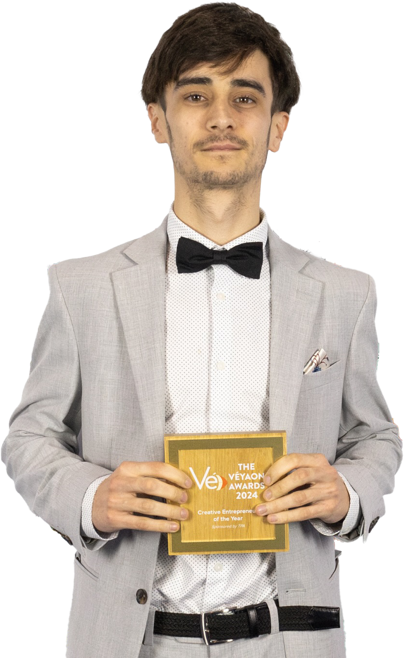 Jordan with his Veyaon Award