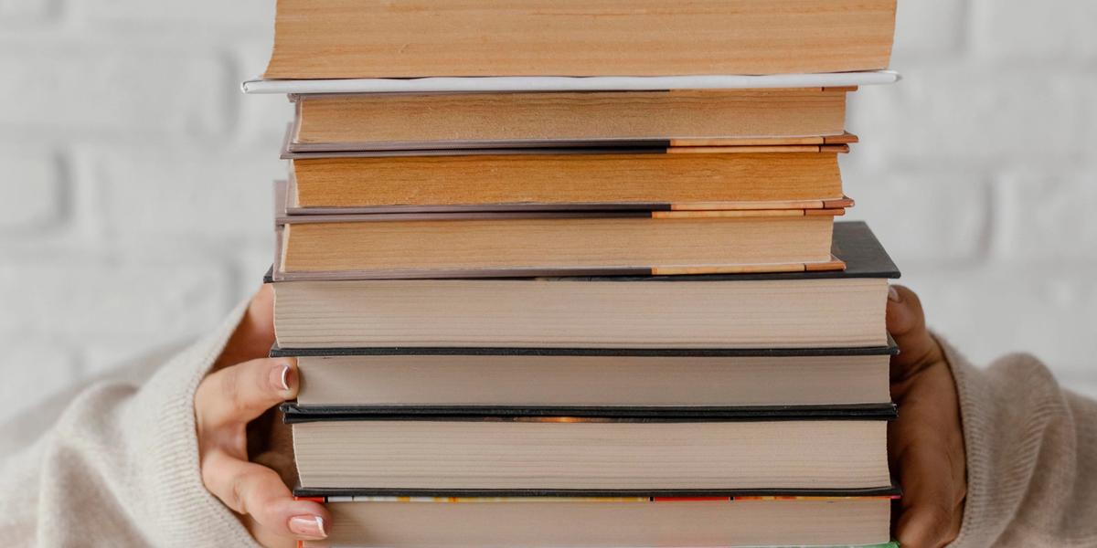 Hogyan tároljuk a könyveket szakszerűen? 7 kreatív hely és 10 gyakorlati tipp a tökéletes állagmegóvásért