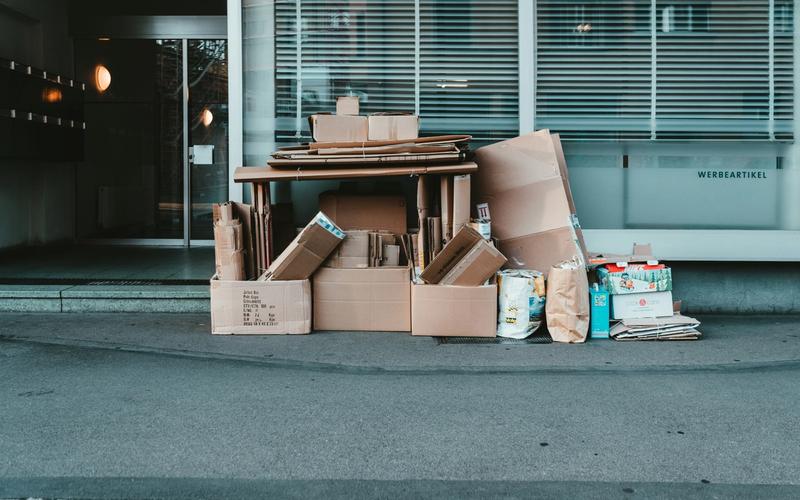 Mi az a közösségi raktározás (P2P), és miért jobb, mint a hagyományos self-storage? - Szomszéd Raktár Magazin