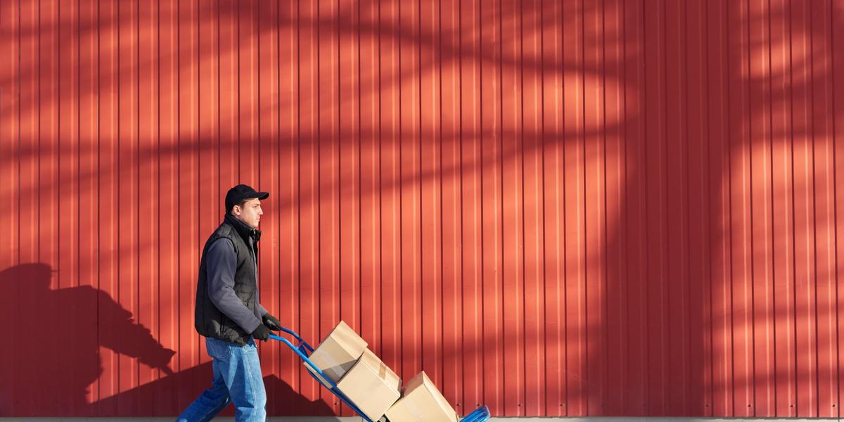 A legkönnyebb út a raktárig: 10 profi tipp a holmijaid stresszmentes szállításához