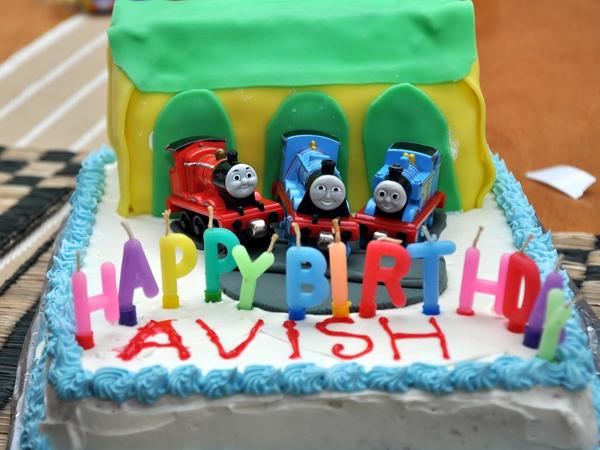 Thomas & Friends - Tidmouth Sheds Birthday Cake