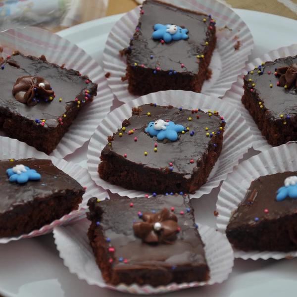 Chocolate Cake Squares gallery photo 3