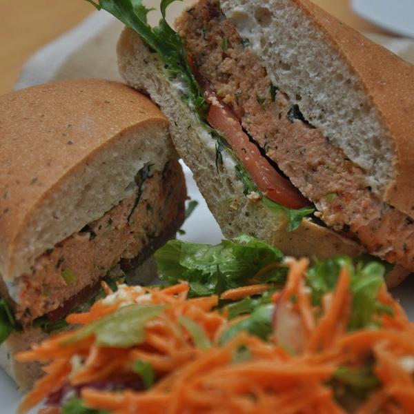 Delicious and Healthy Salmon Patty Sandwiches gallery photo 3