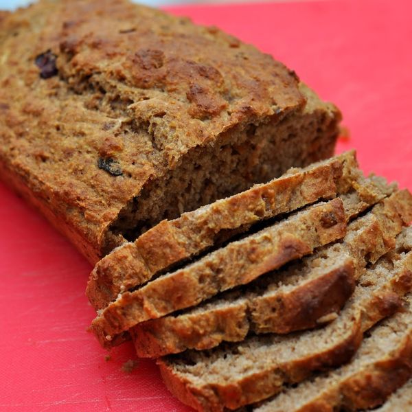 Whole Wheat Bread with Apples, Figs and Oats gallery photo 5