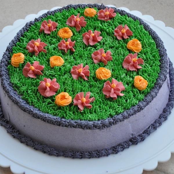 Made to Order Birthday Cake gallery photo 1
