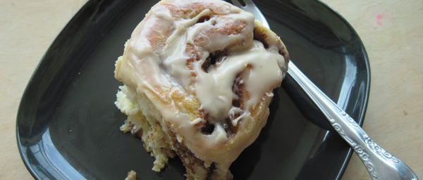 Delicious Gooey Cinnamon Rolls .....