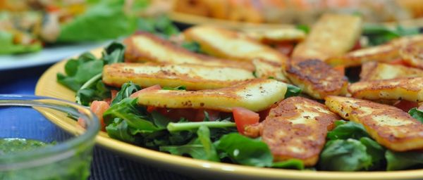 Grilled Halloumi Salad with Pesto 