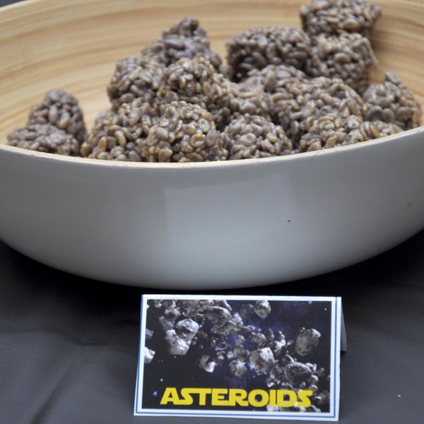 Star Wars Themed Cake and Party Food ....... May the Force Be With Us! gallery photo 13