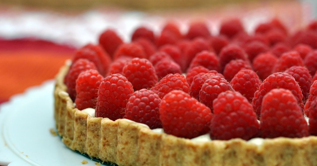 Raspberry White Chocolate Tart
