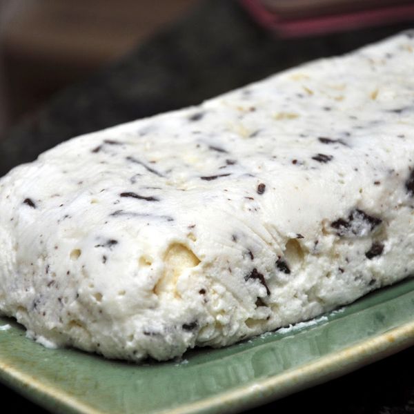 Meringue Gelato Cake gallery photo 4