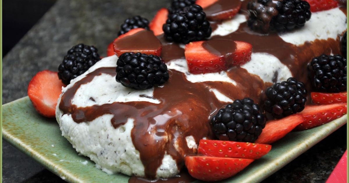 Meringue Gelato Cake