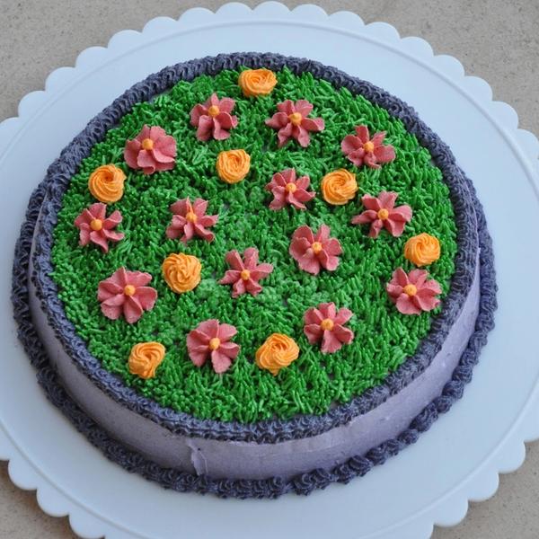 Made to Order Birthday Cake gallery photo 3