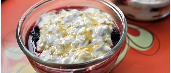 Perfect Summer Breakfast - No Cook Mango Berry Oatmeal